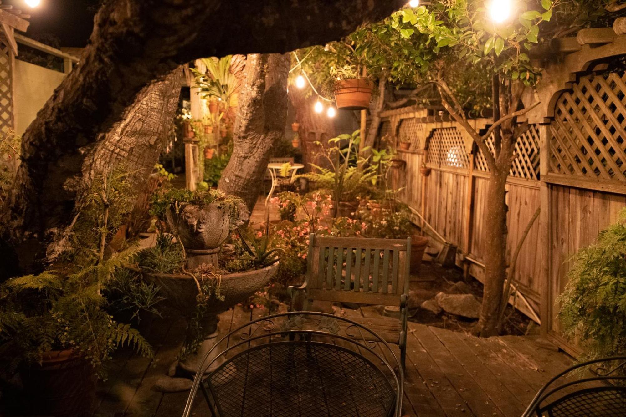 Carmel Garden Inn Экстерьер фото
