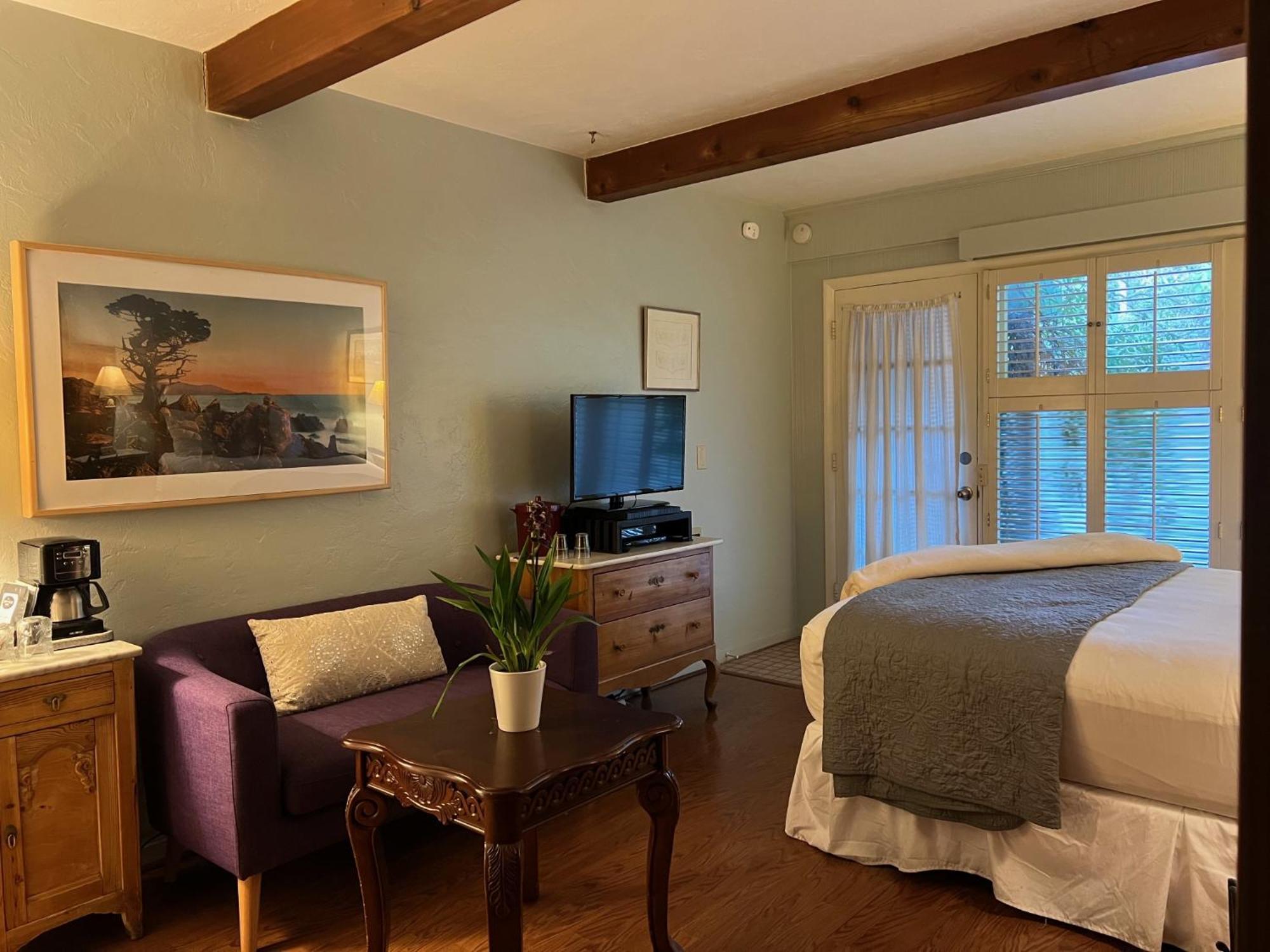 Carmel Garden Inn Экстерьер фото